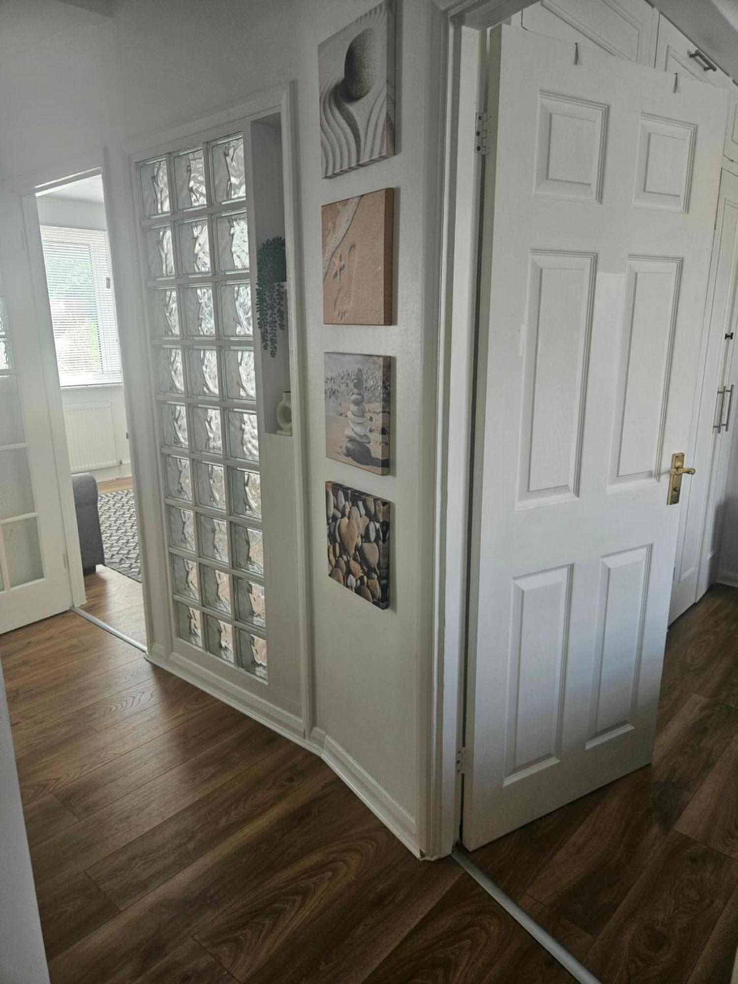 St Albans City Stays - Near Luton Airport - St Albans Abbey & City Train Station - Close To London- Harry Potter World - The Odyssey Cinema - Abbey Cathedral- Contractors I Business I Leisure- Sleeps Upto 6 People Dış mekan fotoğraf